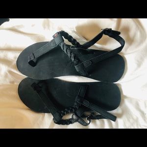 NWT Rainbow Sophia sandals